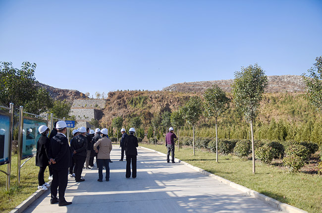 考察衛(wèi)輝市融創(chuàng)實(shí)業(yè)有限公司