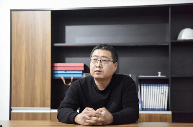 藍天衛(wèi)士環(huán)保材料時產(chǎn)1000噸骨料生產(chǎn)線負責人周總 藍天衛(wèi)士環(huán)保材料時產(chǎn)1000噸骨料生產(chǎn)線負責人周總