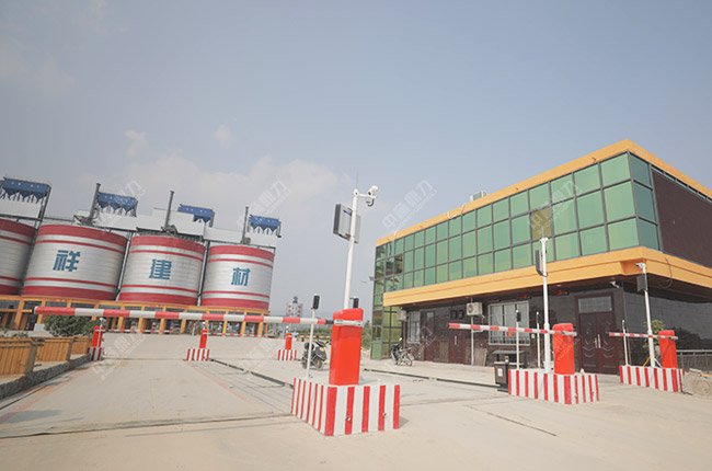 料倉(cāng)自動(dòng)放料系統(tǒng) 料倉(cāng)自動(dòng)放料系統(tǒng)