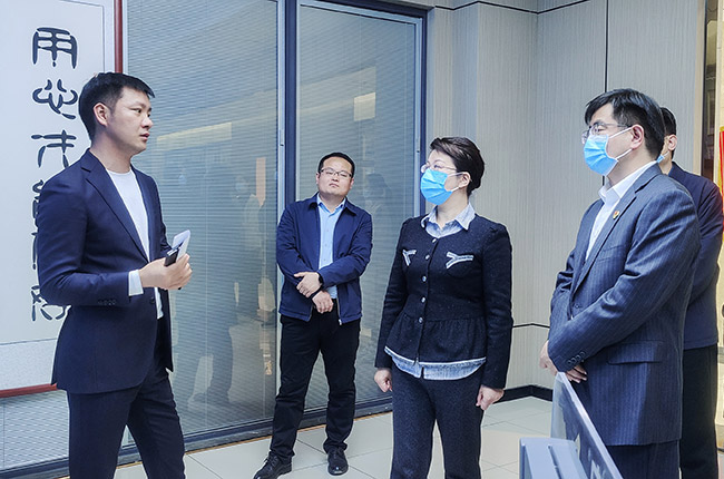 實地調(diào)研中譽(yù)鼎力綠色建材工業(yè)互聯(lián)網(wǎng)大數(shù)據(jù)中心