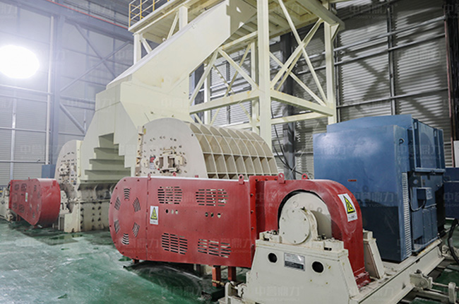 東平源希礦業(yè)DLPC1622整形式破碎機使用現(xiàn)場