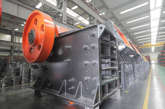 鄂式細破碎機型號參數(shù)