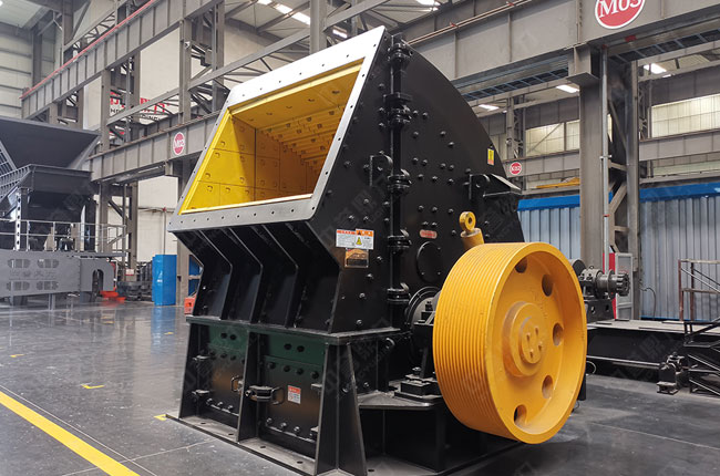 DLPCZ重型錘式破碎機(jī) DLPCZ重型錘式破碎機(jī)