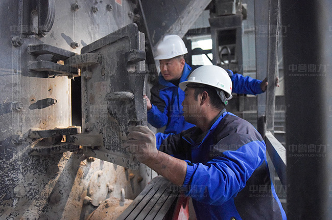 運(yùn)營檢修.jpg 運(yùn)營檢修.jpg