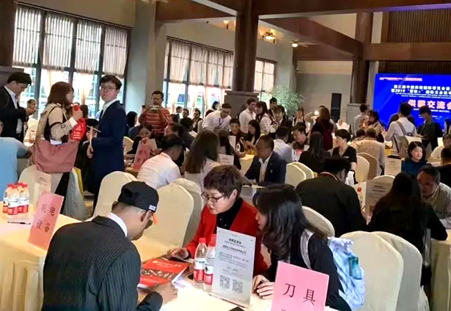 中譽鼎力四川辦事處參加西部際博覽會進出口商品展