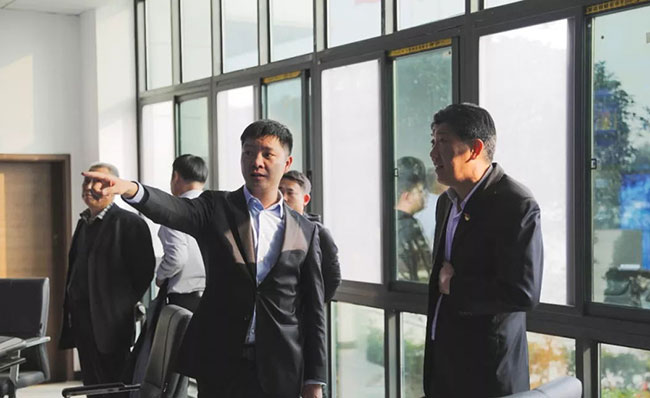 ���������L��B���ܵVɽ����ϵ�y(t��ng)