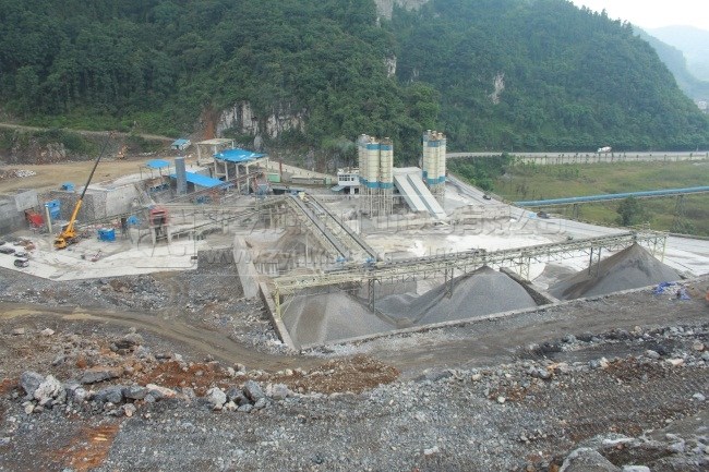 鼎力生產(chǎn)線現(xiàn)場