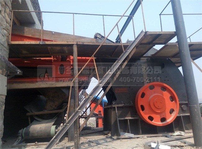 錘式破碎機生產現(xiàn)場