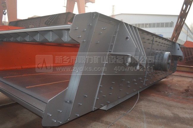 振動(dòng)篩石機(jī)