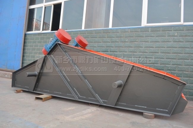 振動(dòng)篩在砂石生產(chǎn)線中的作用