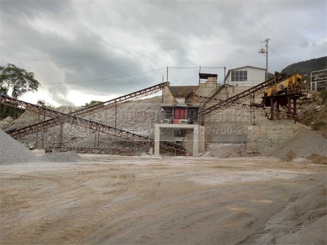 鐵路段石料生產(chǎn)線 重型錘式破碎機(jī)