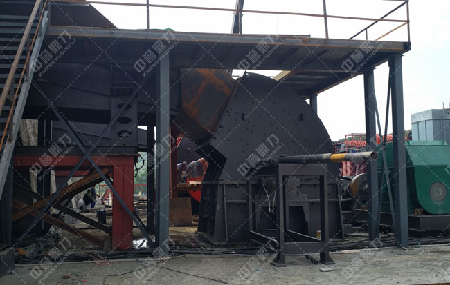 河南駐馬店大型石料破碎機(jī)使用現(xiàn)場
