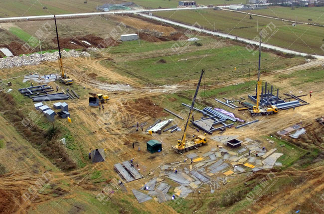 �����v�R��_ɽ�h�����(zh��n)���S�V�I(y��)�r(sh��)�a(ch��n)5000��ɳʯ�����a(ch��n)��