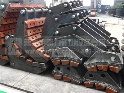 反擊式破碎機(jī)襯板