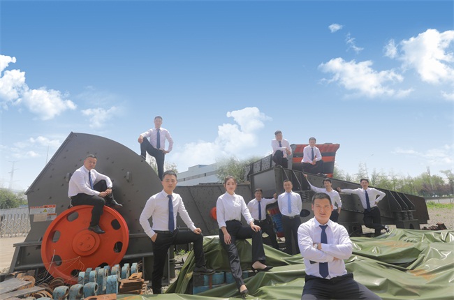 服務(wù)團隊人員