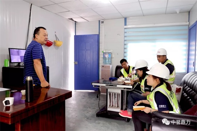 客戶(hù)溝通交流現(xiàn)場(chǎng)