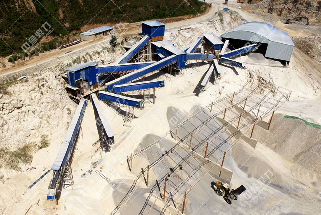 東風(fēng)水泥廠破碎生產(chǎn)線