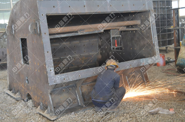 廠家加工錘式破碎機(jī)現(xiàn)場(chǎng)