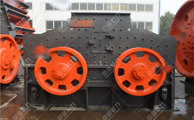 錘式打砂機(jī),時產(chǎn)120-150方砂子