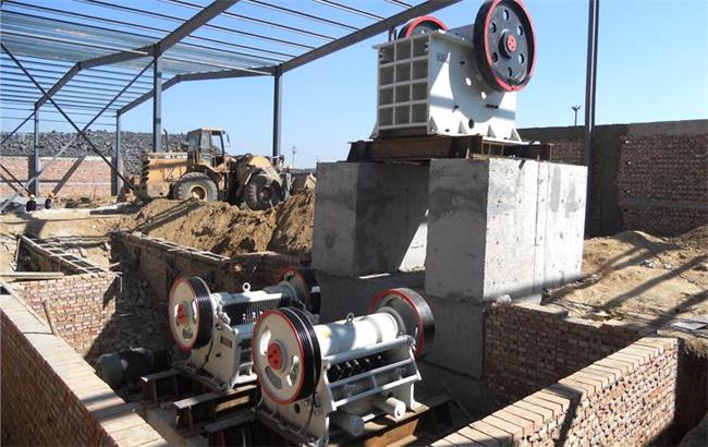 鄂式破碎機(jī)