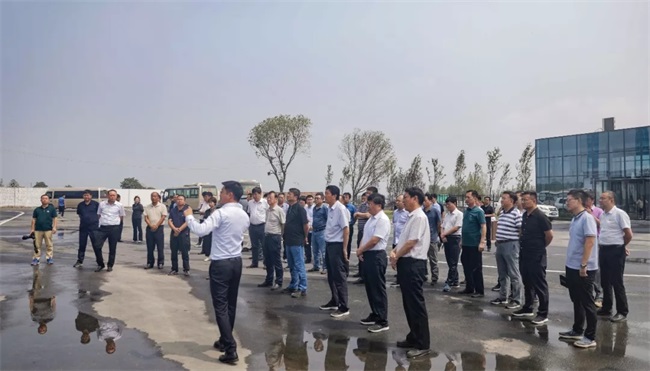 衛(wèi)輝藍天環(huán)保材料公司現(xiàn)場