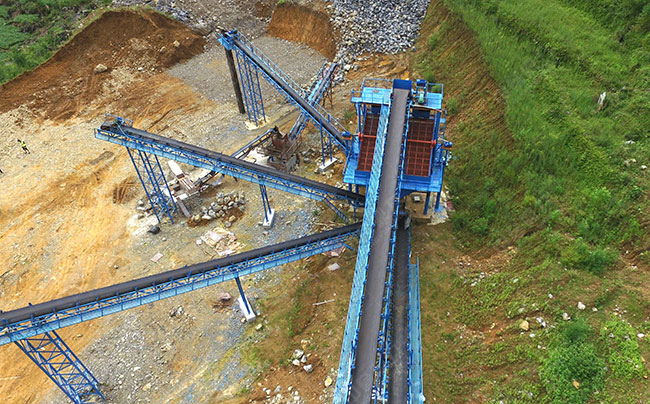 礦用皮帶運(yùn)輸機(jī)現(xiàn)場(chǎng)環(huán)境