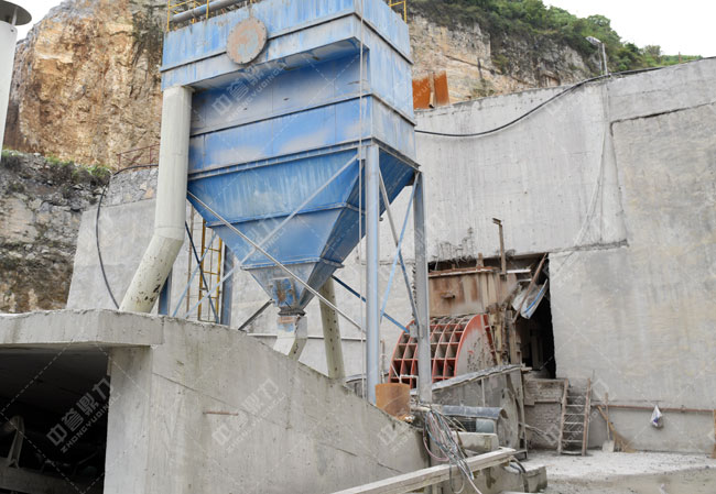 輔助生產(chǎn)機器