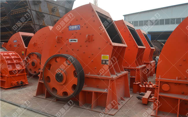 pcz1615重型錘式破碎機(jī)