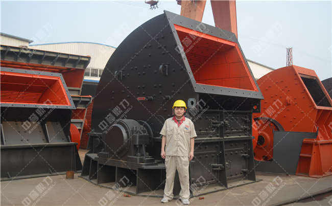 打米石什么破碎機(jī)好